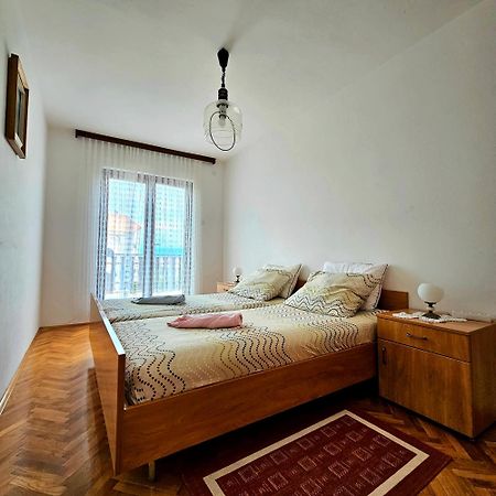 Apartman Agava Njivice Eksteriør bilde